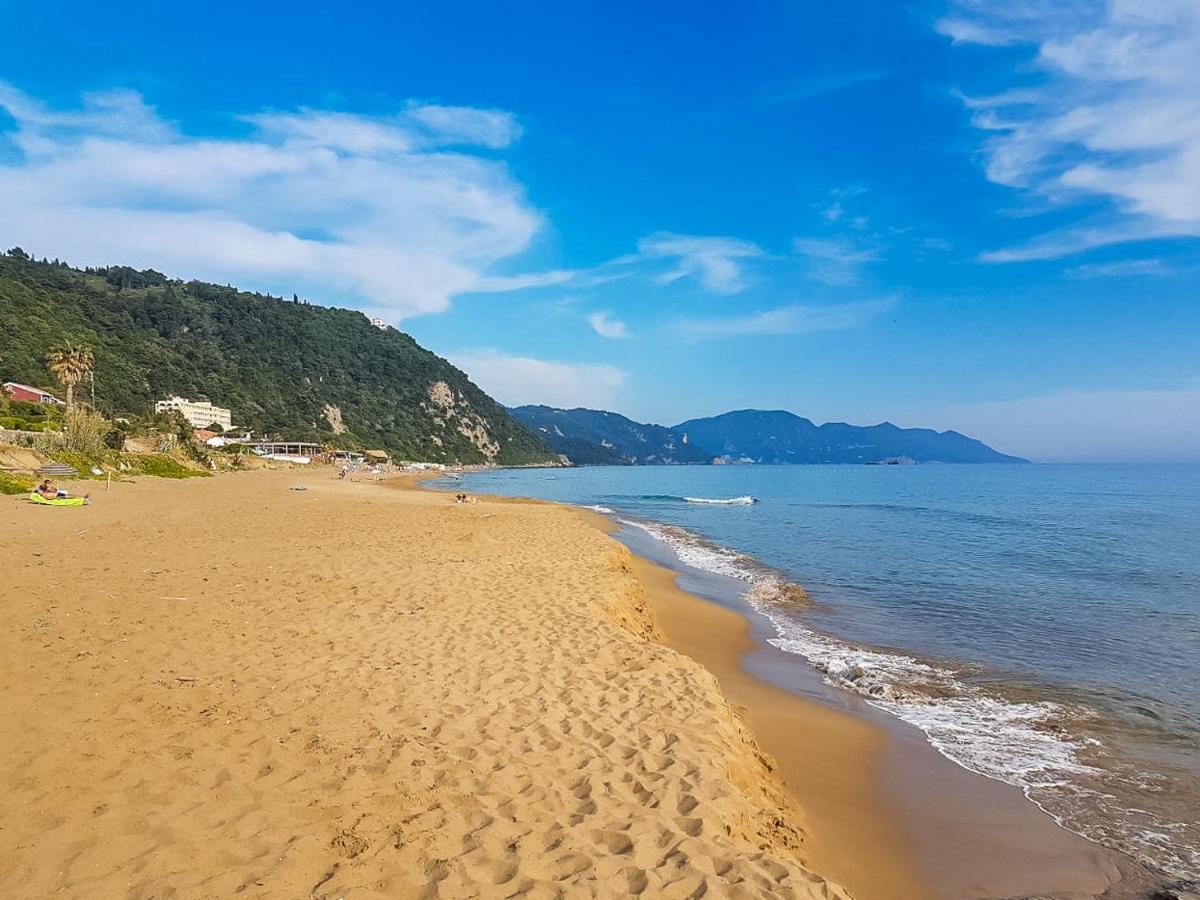 Costal Apartment 格利法达 外观 照片